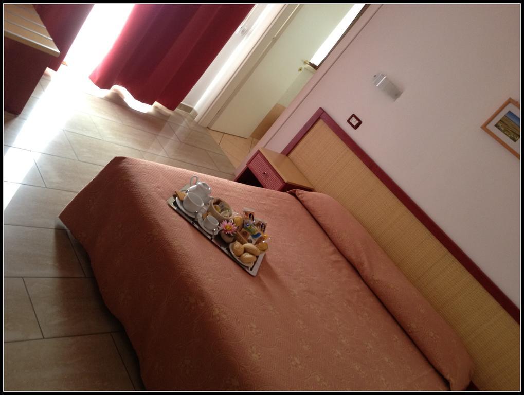 Hotel Mistral Marina di Campo Kültér fotó