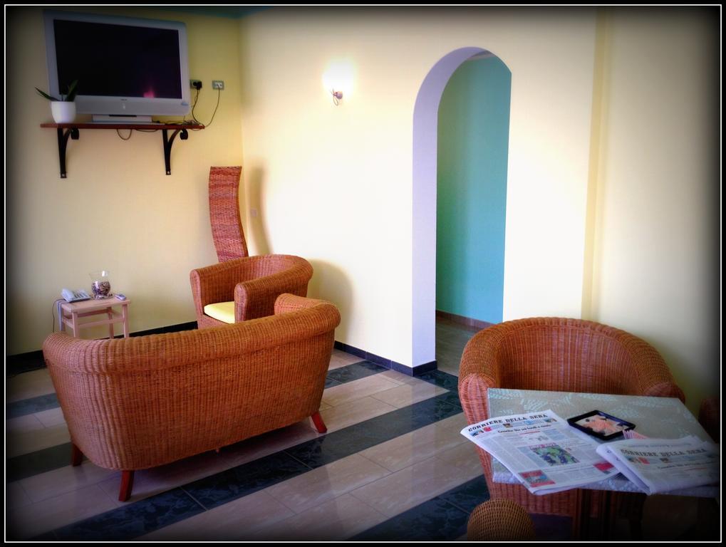 Hotel Mistral Marina di Campo Kültér fotó