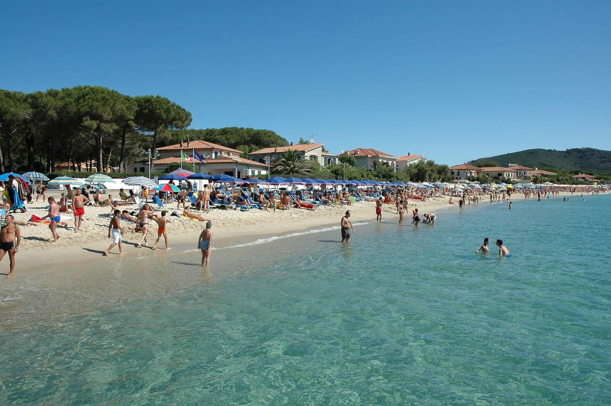 Hotel Mistral Marina di Campo Kültér fotó