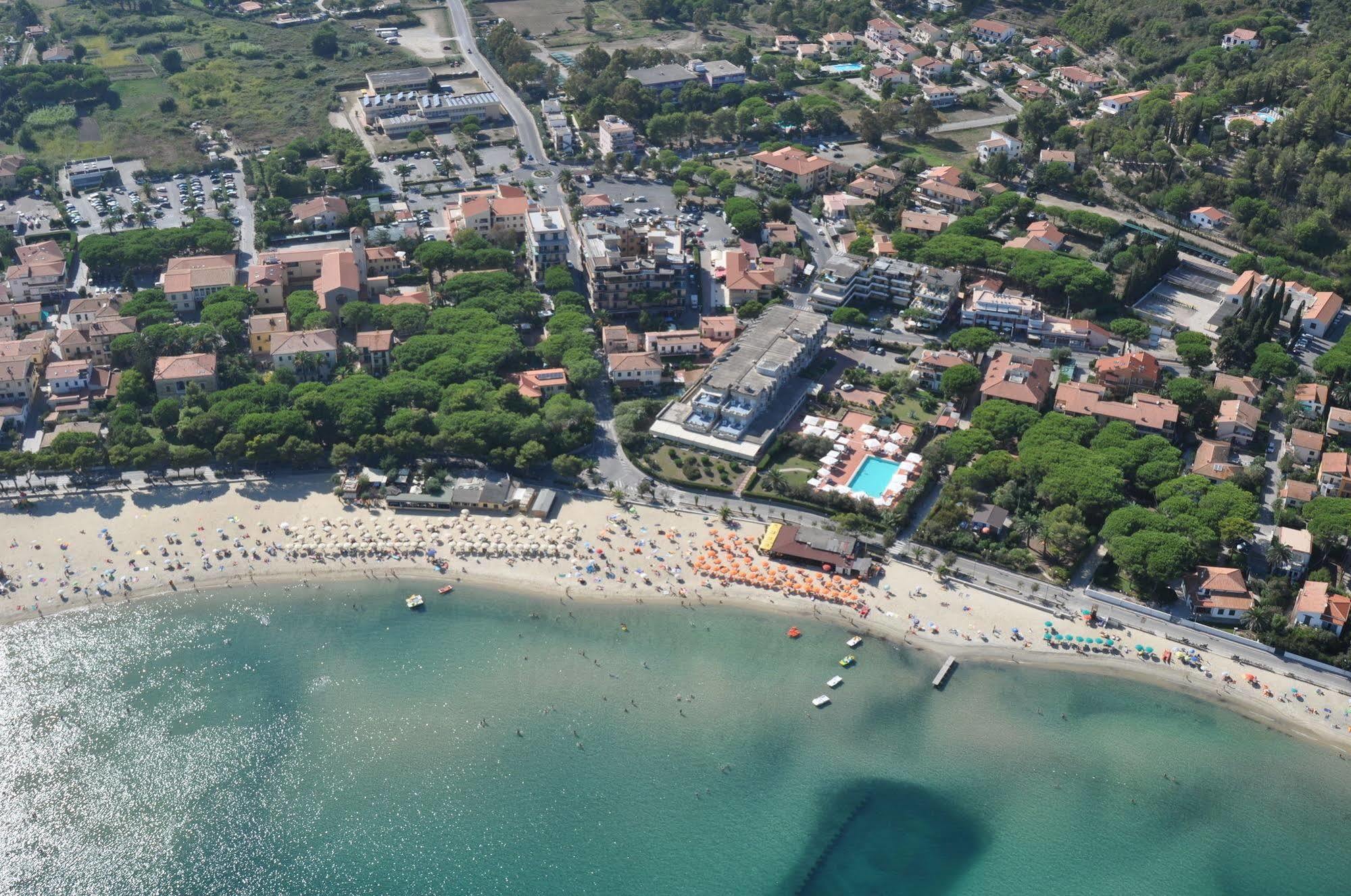 Hotel Mistral Marina di Campo Kültér fotó